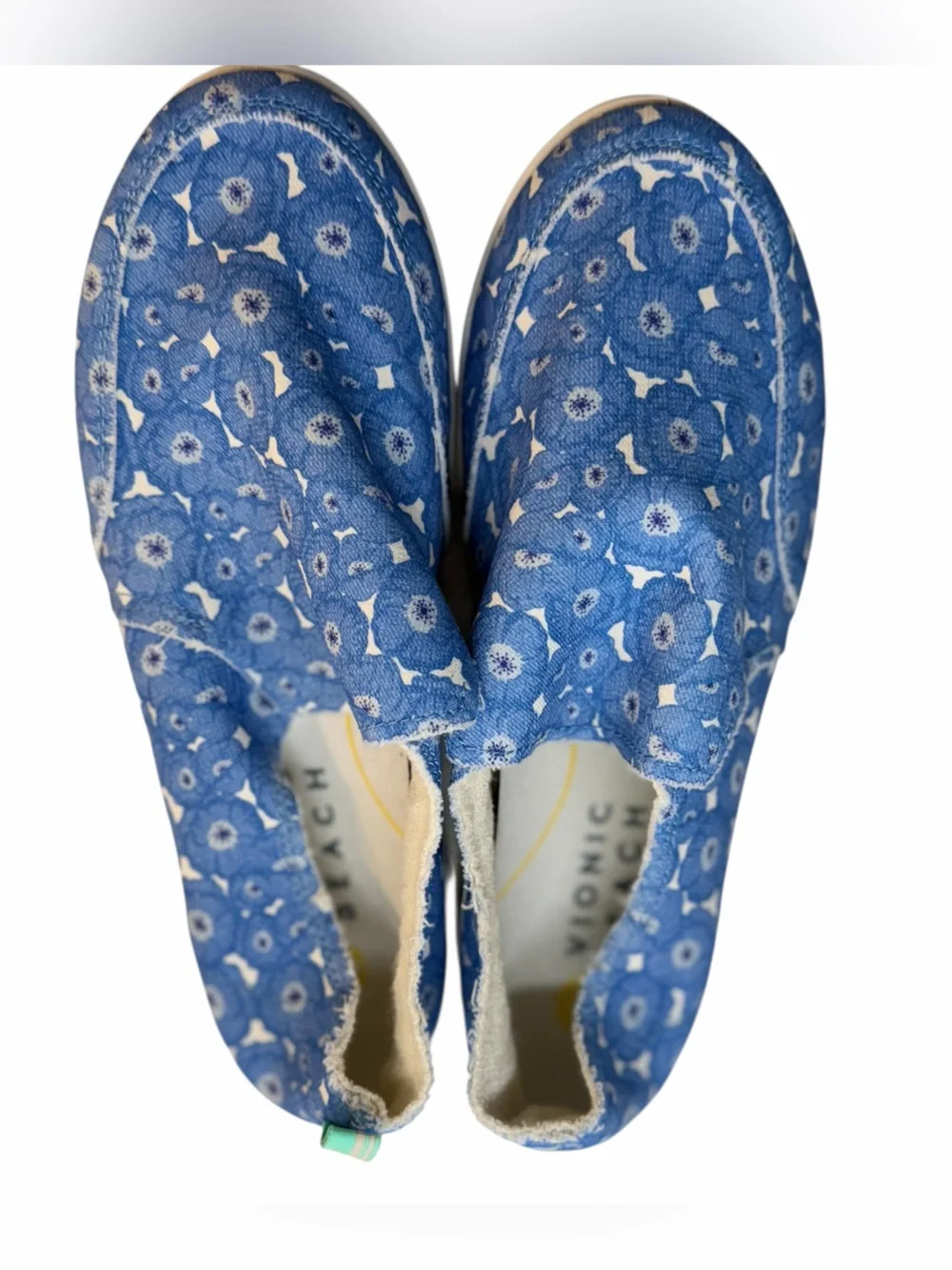 Vionic Beach Malibu Blue Floral Print Slip On Shoes NWT Women’s 7.5W - Picture 9 of 9